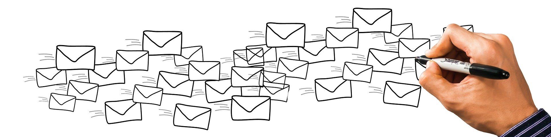 image montrant des enveloppes déssinée et un main entrain de les déssiner